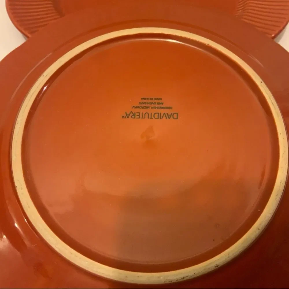 Set 6 David Tutera red 3 Dinner Plates 10.5” & 3 salad plates 8.25”